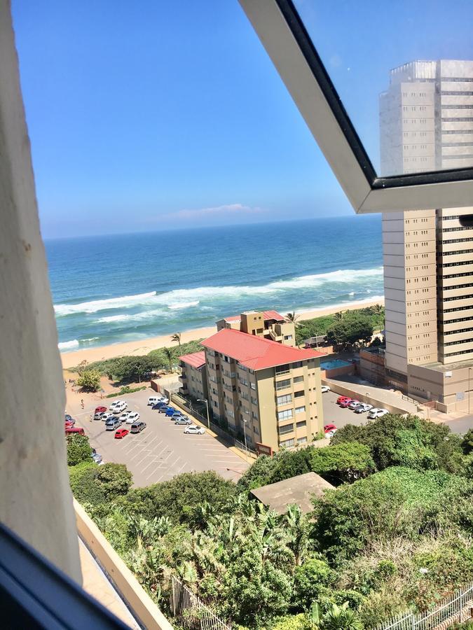 Hightide Apartment Amanzimtoti Ngoại thất bức ảnh