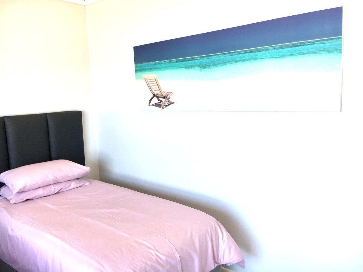 Hightide Apartment Amanzimtoti Ngoại thất bức ảnh